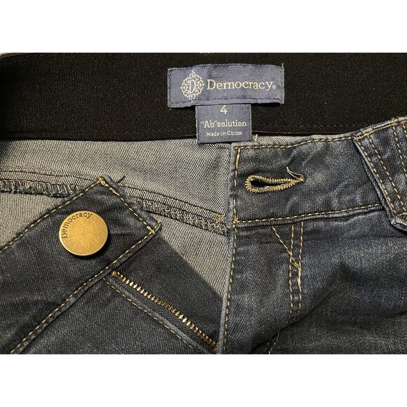 Democracy “Ab” Solution Denim Jean Shorts Stretch Women’s Size 4 Distressed - Picture 5 of 9